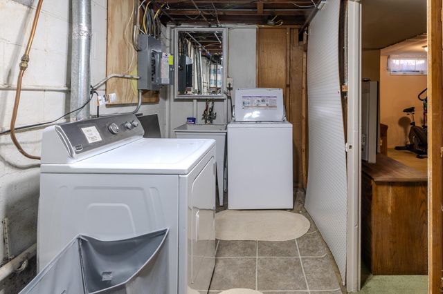 11725 Bittersweet Street NW, Coon Rapids, MN 55433