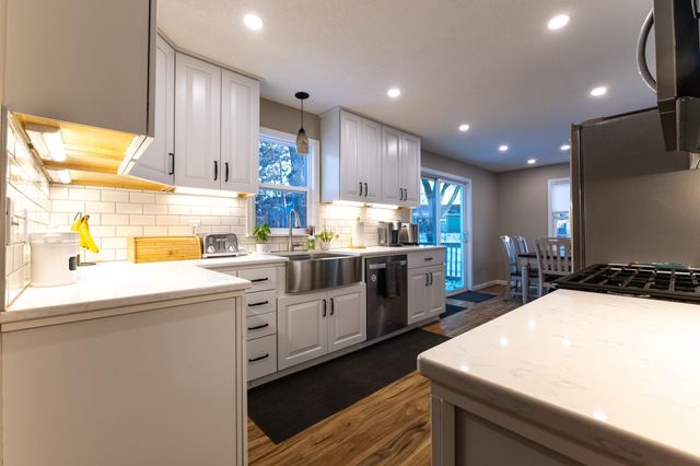 11725 Bittersweet Street NW, Coon Rapids, MN 55433