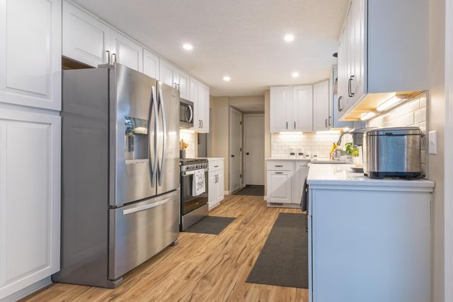 11725 Bittersweet Street NW, Coon Rapids, MN 55433