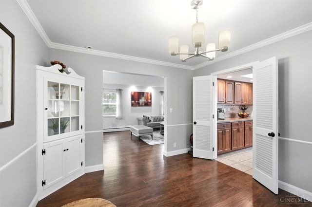 8949 Paw Paw Lane, Sycamore Twp, OH 45236