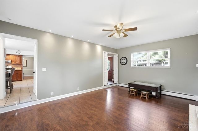 8949 Paw Paw Lane, Sycamore Twp, OH 45236