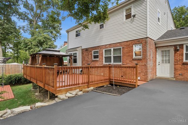 8949 Paw Paw Lane, Sycamore Twp, OH 45236