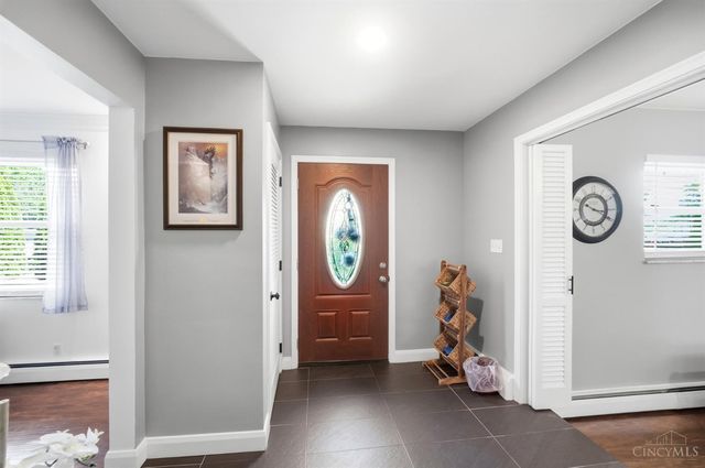 8949 Paw Paw Lane, Sycamore Twp, OH 45236