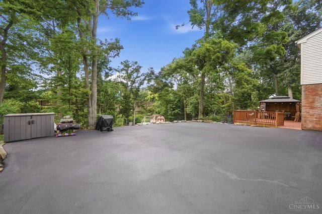 8949 Paw Paw Lane, Sycamore Twp, OH 45236