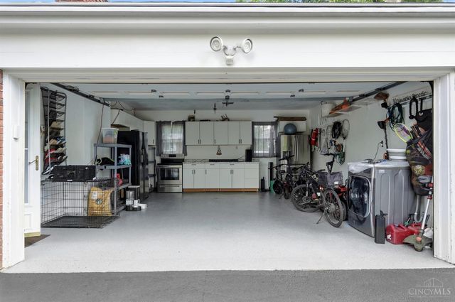 8949 Paw Paw Lane, Sycamore Twp, OH 45236