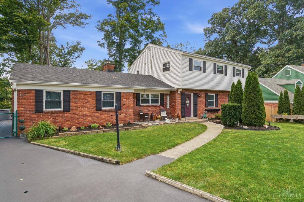 8949 Paw Paw Lane, Sycamore Twp, OH 45236