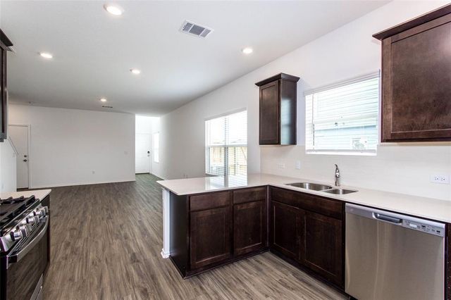 7305 Spotted Leaf WAY, Del Valle, TX 78617