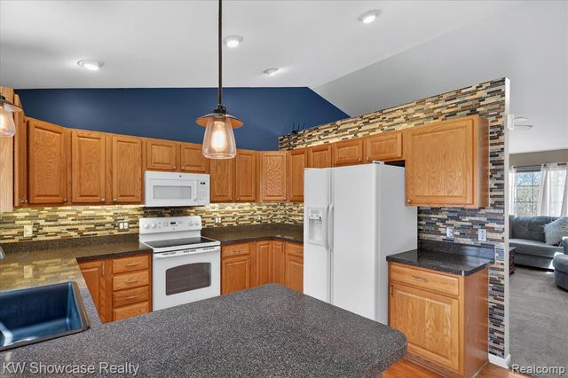 662 Tierney Avenue, Highland, MI 48356