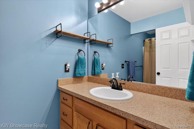 662 Tierney Avenue, Highland, MI 48356