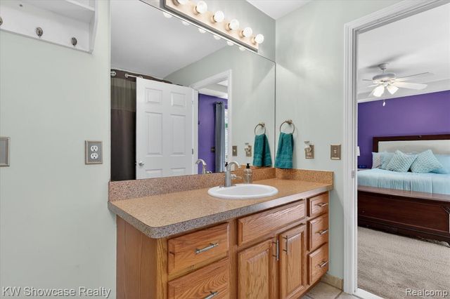 662 Tierney Avenue, Highland, MI 48356