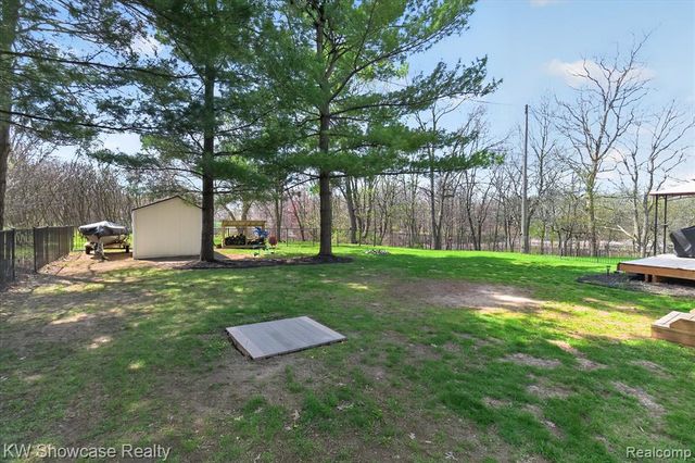 662 Tierney Avenue, Highland, MI 48356