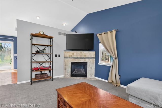 662 Tierney Avenue, Highland, MI 48356