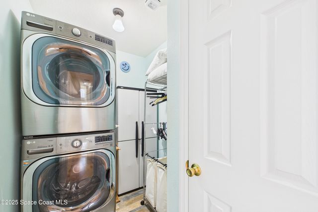 818 Boeing Street NE, Palm Bay, FL 32907