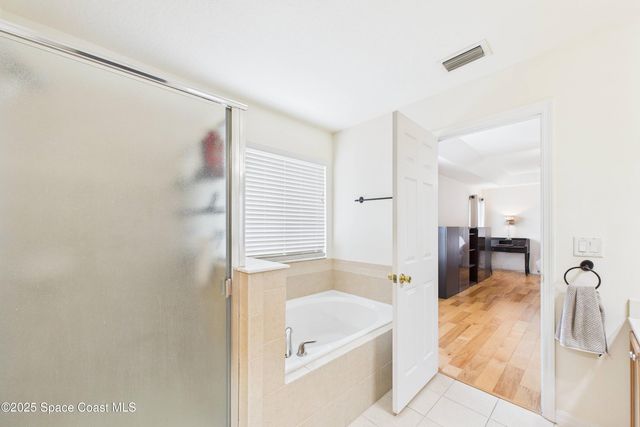 818 Boeing Street NE, Palm Bay, FL 32907