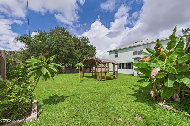 818 Boeing Street NE, Palm Bay, FL 32907