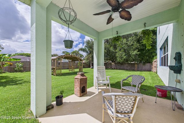 818 Boeing Street NE, Palm Bay, FL 32907