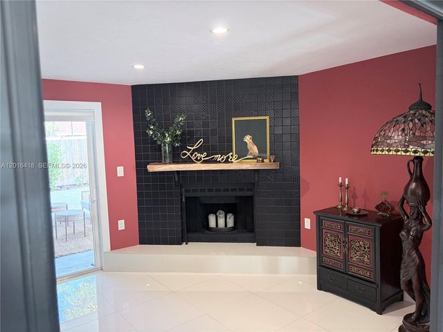 1705 NE 24th St, Wilton Manors, FL 33305