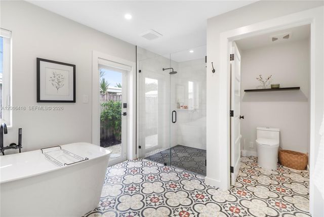 1705 NE 24th St, Wilton Manors, FL 33305
