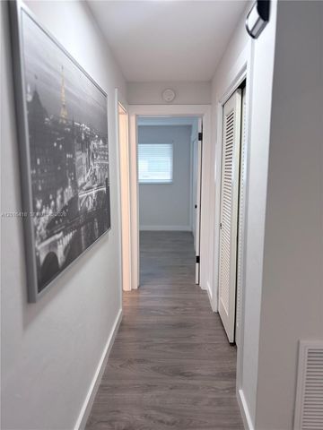 1705 NE 24th St, Wilton Manors, FL 33305