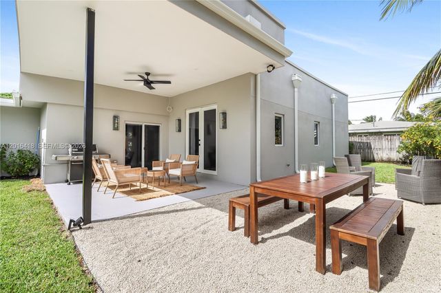 1705 NE 24th St, Wilton Manors, FL 33305