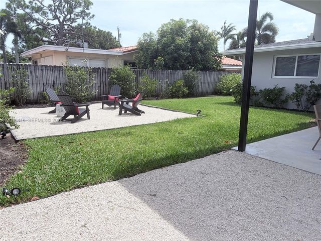 1705 NE 24th St, Wilton Manors, FL 33305