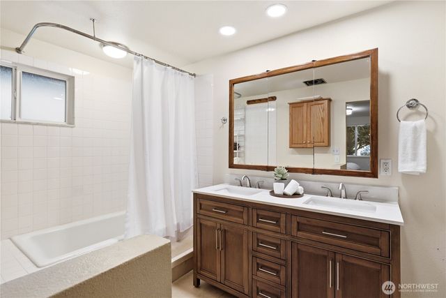 3144 SE Forest Villa Court, Port Orchard, WA 98366