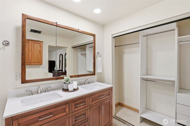 3144 SE Forest Villa Court, Port Orchard, WA 98366