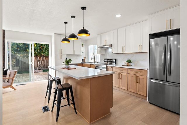 2486 Almaden Blvd, Union City, CA 94587