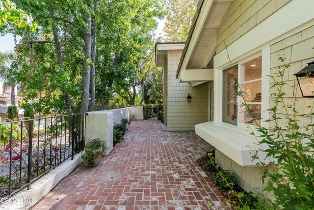 1719 Walker Cup Circle, Westlake Village, CA 91362