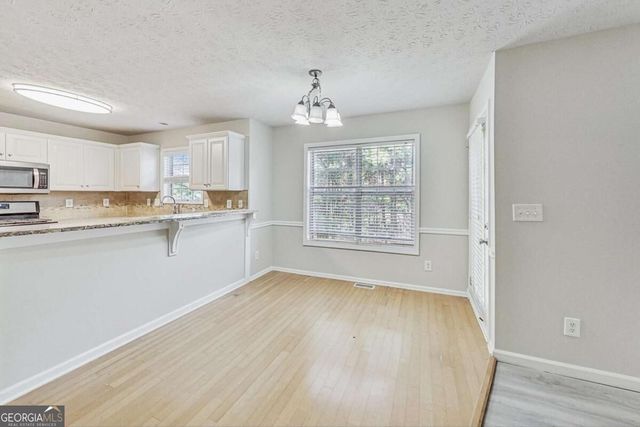 326 Canterbury Plac Drive, Suwanee, GA 30024