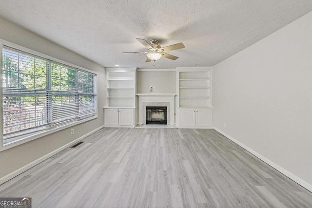 326 Canterbury Plac Drive, Suwanee, GA 30024