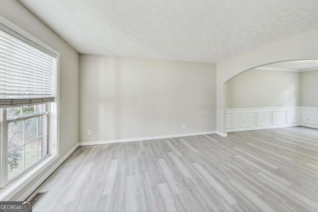 326 Canterbury Plac Drive, Suwanee, GA 30024