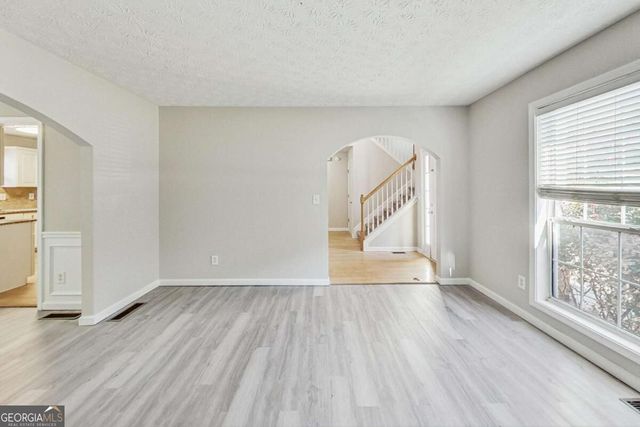 326 Canterbury Plac Drive, Suwanee, GA 30024