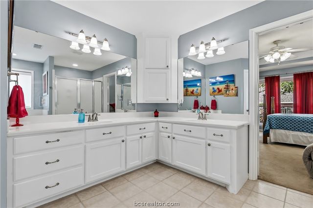 401 Sapphire Drive, College Station, TX 77845