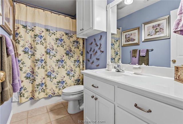 401 Sapphire Drive, College Station, TX 77845