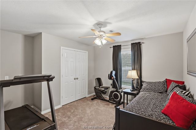 401 Sapphire Drive, College Station, TX 77845