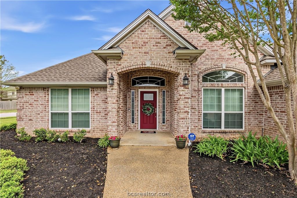 401 Sapphire Drive, College Station, TX 77845