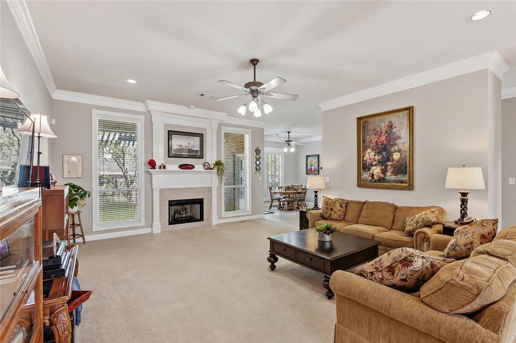 401 Sapphire Drive, College Station, TX 77845 — photo 3