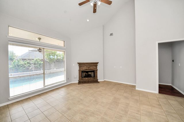 1611 Barton Creek Trail, Katy, TX 77450