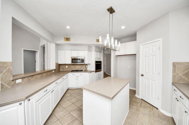 1611 Barton Creek Trail, Katy, TX 77450