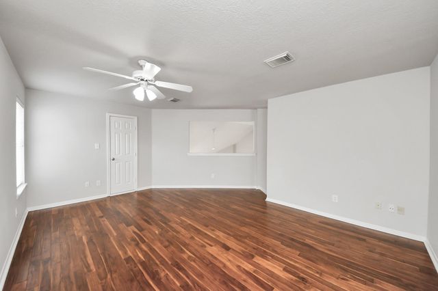 1611 Barton Creek Trail, Katy, TX 77450