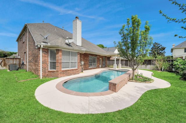 1611 Barton Creek Trail, Katy, TX 77450