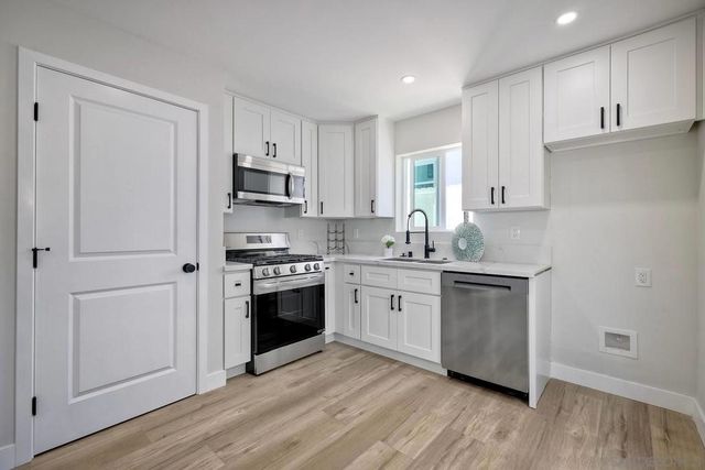 560 11th St, Imperial Beach, CA 91932
