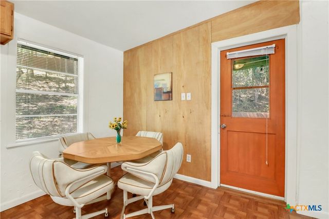 1300 Keller Lane, Seguin, TX 78155