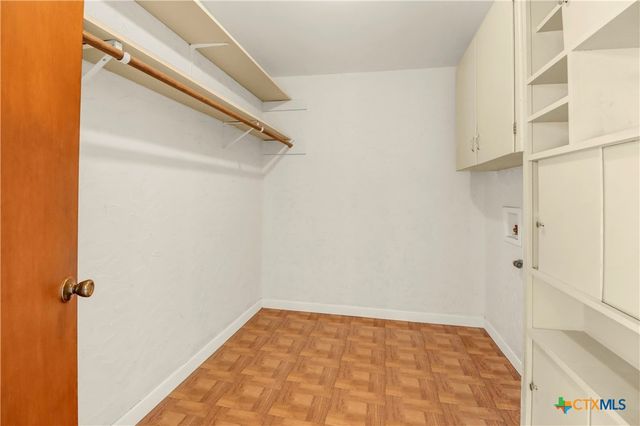 1300 Keller Lane, Seguin, TX 78155