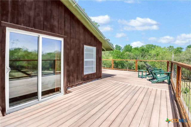 1300 Keller Lane, Seguin, TX 78155