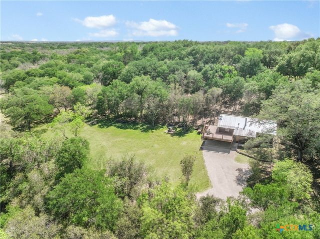 1300 Keller Lane, Seguin, TX 78155