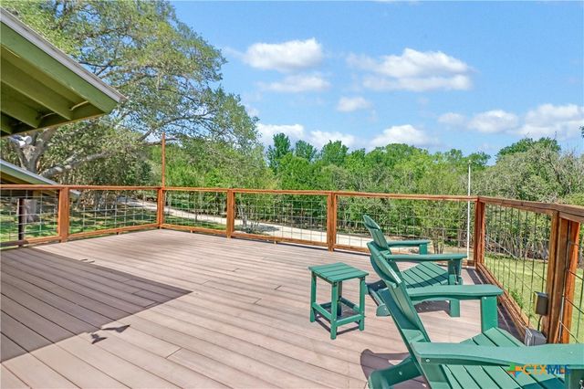 1300 Keller Lane, Seguin, TX 78155