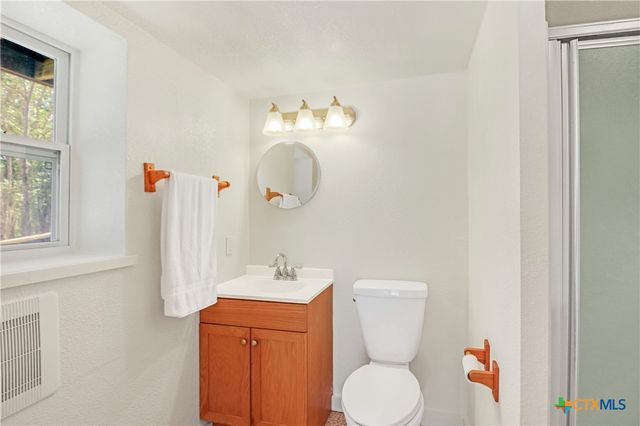 1300 Keller Lane, Seguin, TX 78155