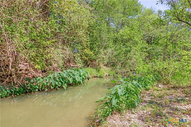 1300 Keller Lane, Seguin, TX 78155